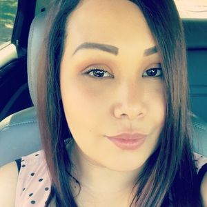 Meet your Posher, Gabgabriela